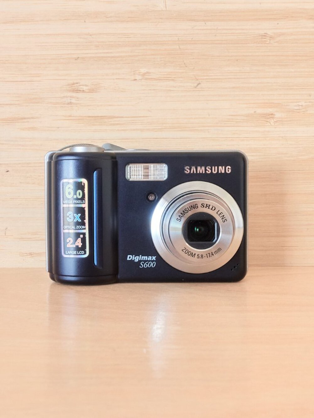 Samsung Digimax S600 Digital Camera Black 6.0MP 3x Zoom Tested
